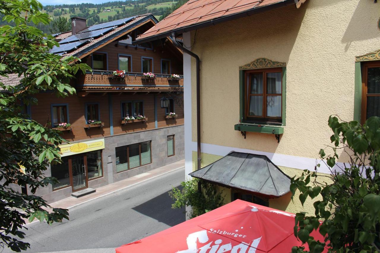 Hotel Grafenwirt ヴァークライン エクステリア 写真