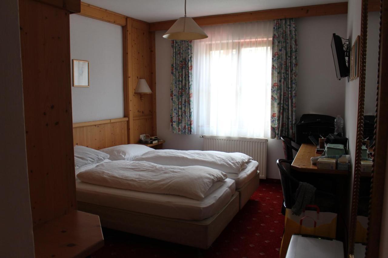 Hotel Grafenwirt ヴァークライン エクステリア 写真